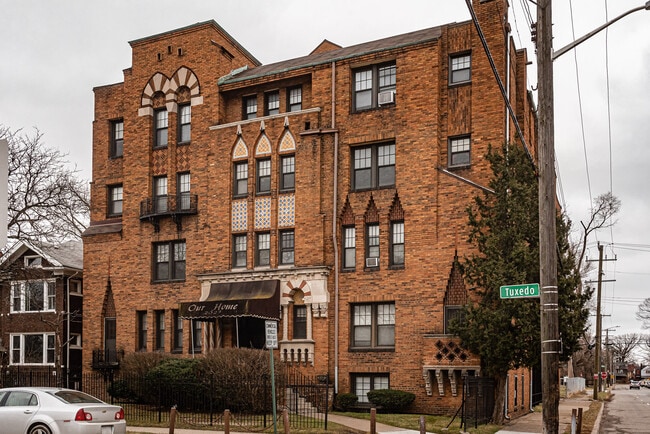 2023 Tuxedo St