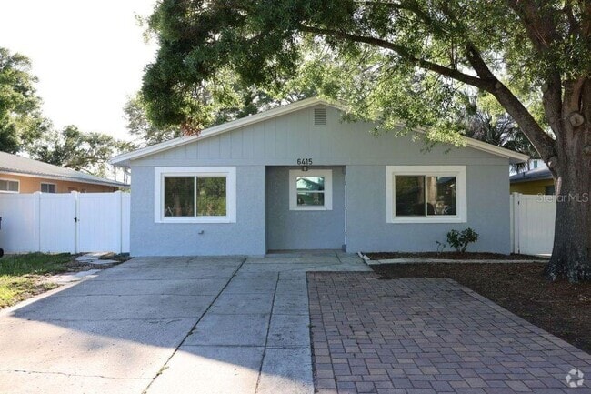 Building Photo - 6415 S Englewood Ave Rental