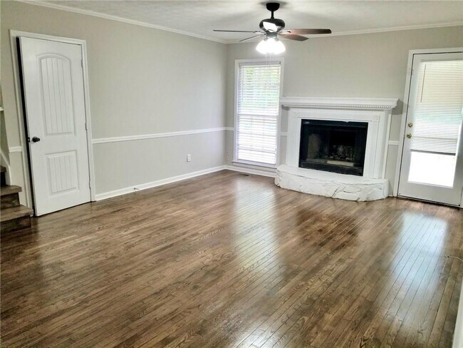 Photo - 4006 Evelyn Dr