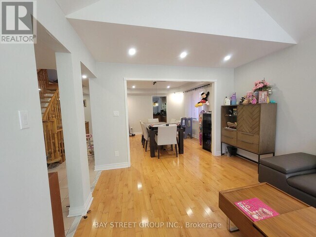 Photo - 98 Brookeview Dr