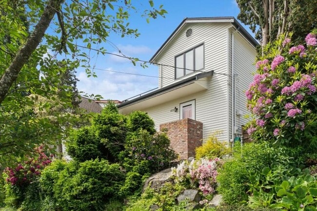 3 bedroom in Seattle WA 98115 - 3 bedroom in Seattle WA 98115 House