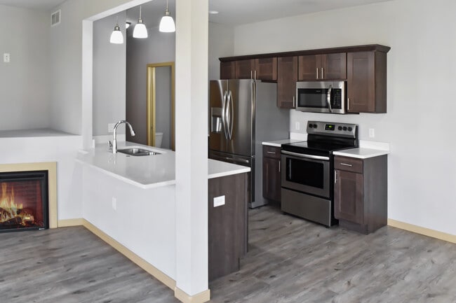 Building Photo - 6062 Driscoll Dr Unit 6062