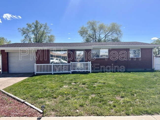 Photo - 224 W 700 N House