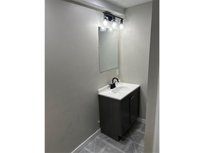 Photo - 1023 17th Ave SE Unit 1