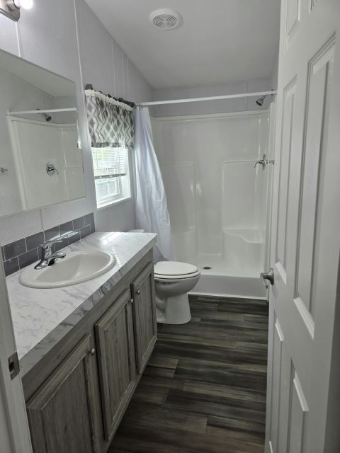 Photo - 5611 Bayshore Rd