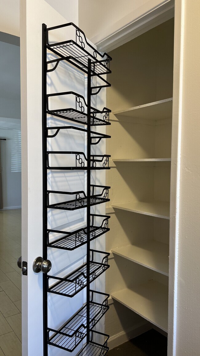 Photo - 2090 Aldengate Way Unit 2090