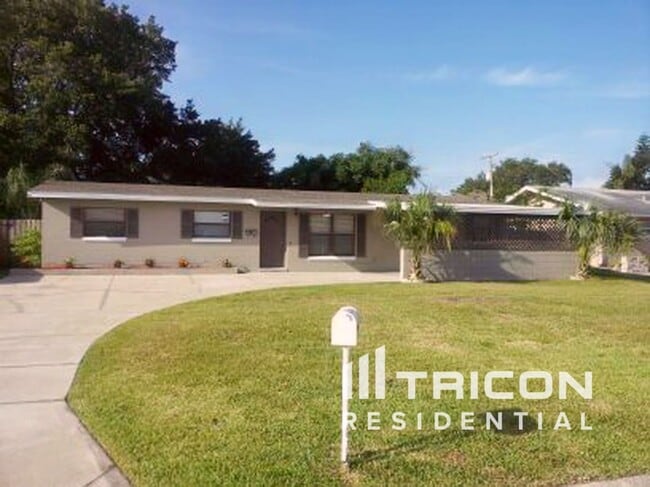 Photo - 1122 Ibsen Ave