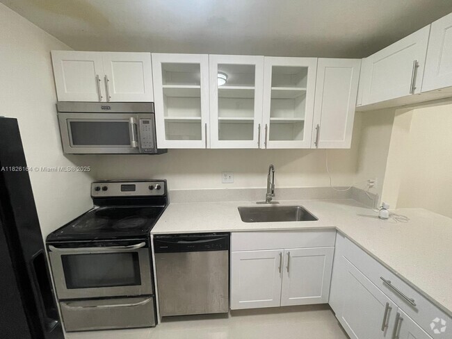 Building Photo - 7925 Fairview Dr Unit 102 Rental