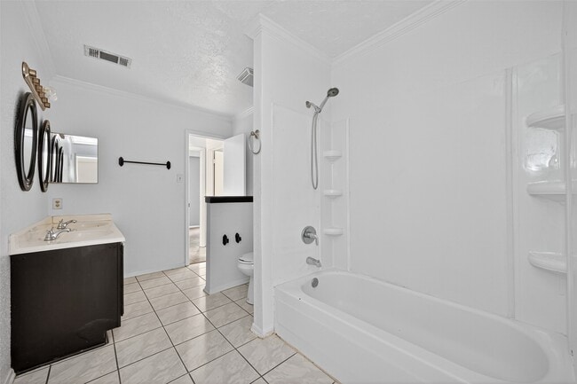 Photo - 4726 Hickorygate Dr