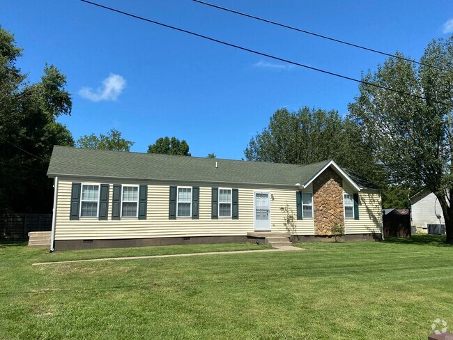 Building Photo - Coming soon-Early June. Remodeled ranch at... Rental