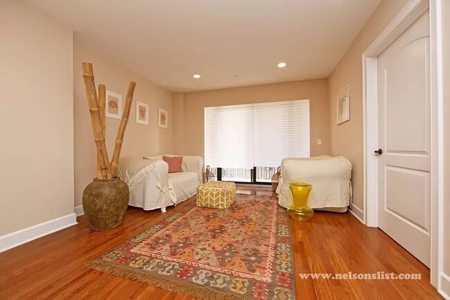 Photo - 185 York St Unit 4B