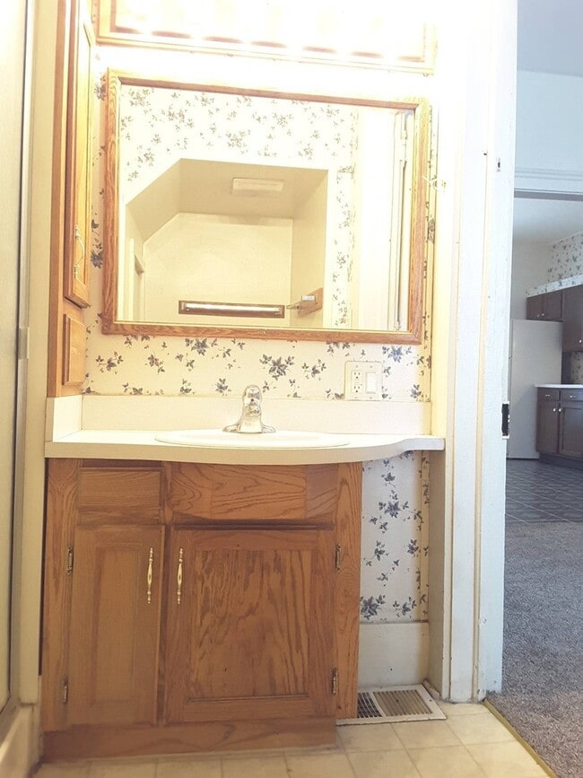 Photo - 813 S 8th St Unit Apt 2