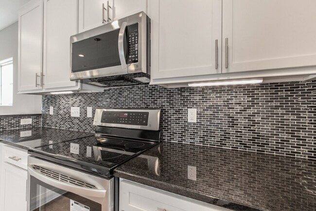 Photo - 2132 Gracie Bug Lp