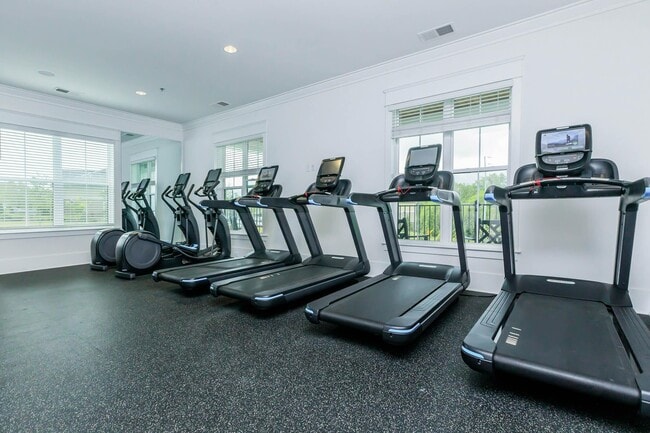 Photo - Southaven at Commonwealth