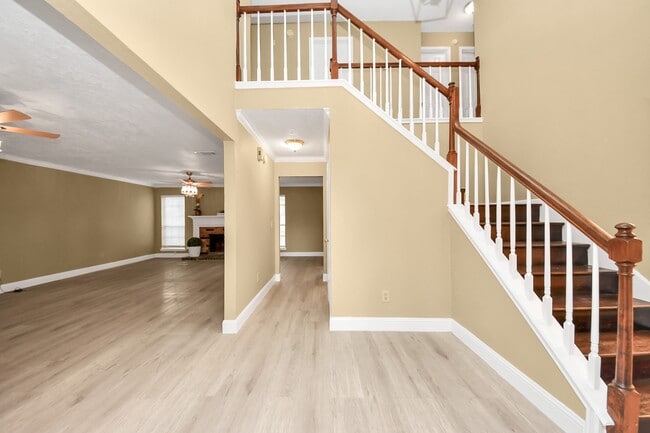 Photo - 1111 Cascade Creek Dr