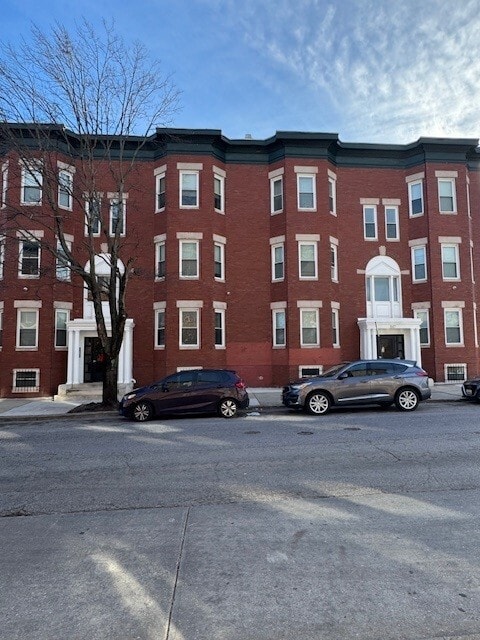 Whitelock Apartments