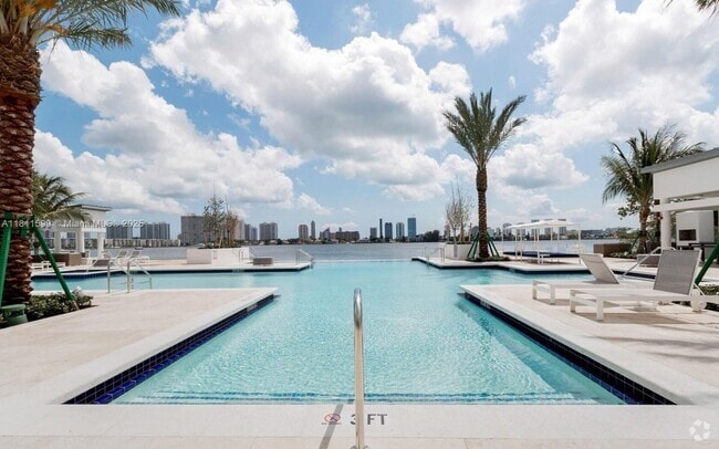 Building Photo - 17111 Biscayne Blvd Unit 2103 Rental