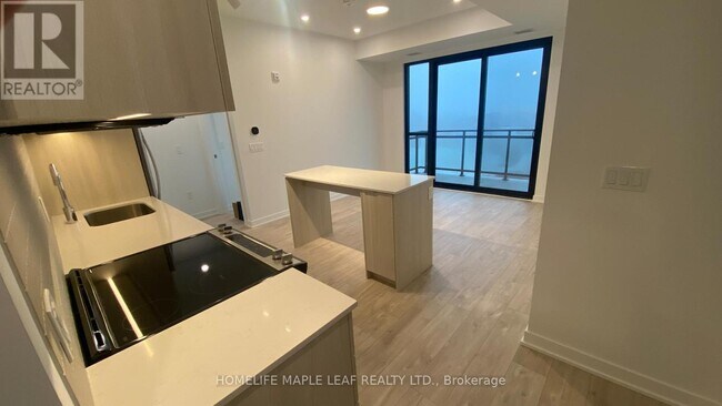 Photo - 720 Whitlock Ave Unit 512