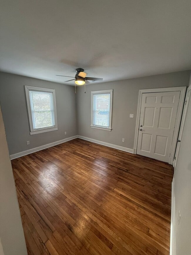 Photo - Great renovated 2 bedroom house in Richmond