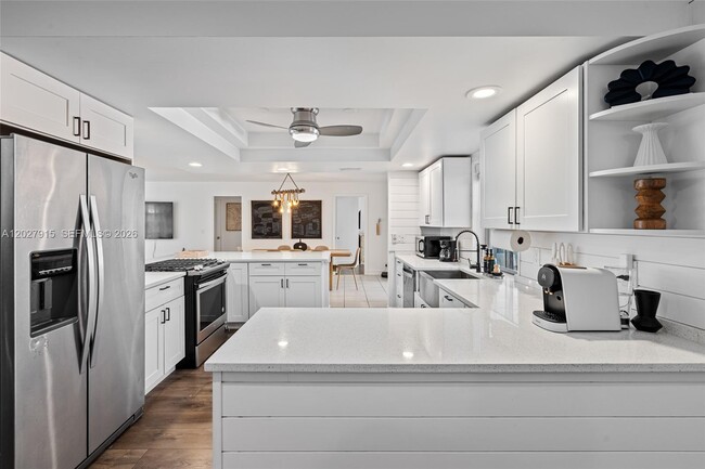 Photo - 8101 W Lake Dr