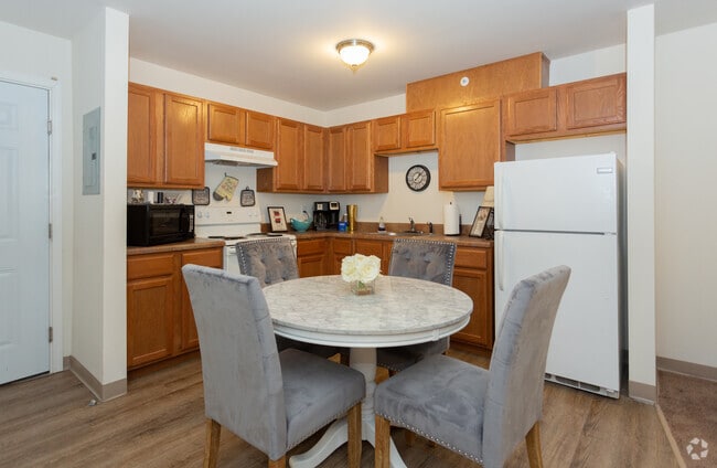 1BR, 1BA_621SF - The Overlook