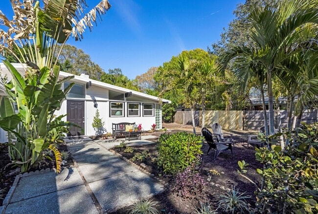 2213 Wason Rd Unit MAVE 2213 Wason Road 3 bedroom 2 bath Unit 2