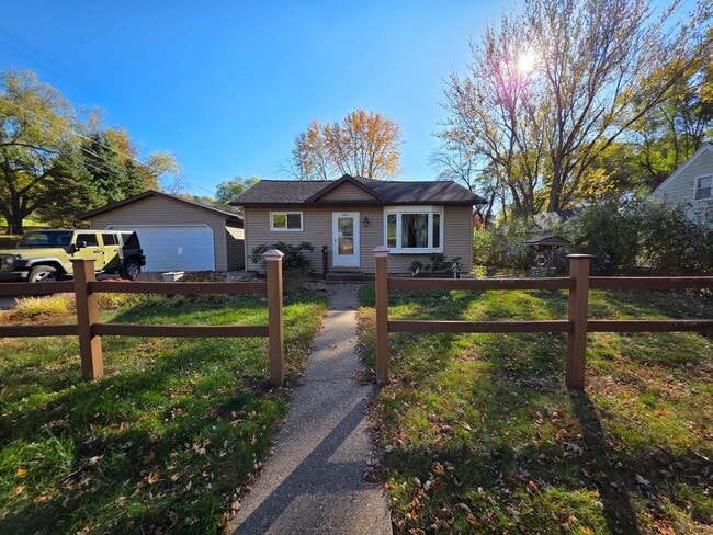 Photo - 2451 Harrison St