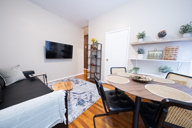 Photo - 142 Riverside Dr Unit ID1238470P