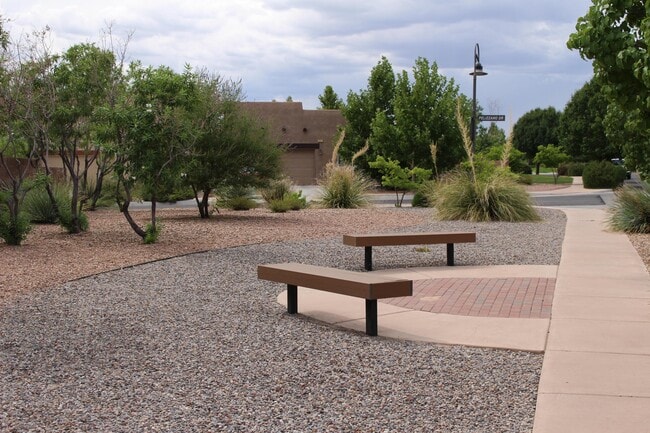 Photo - 1829 Cortina Loop SE