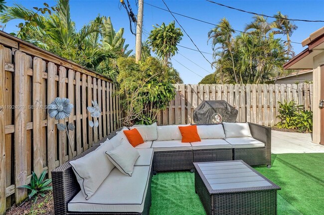 Photo - 2620 NE 19th St