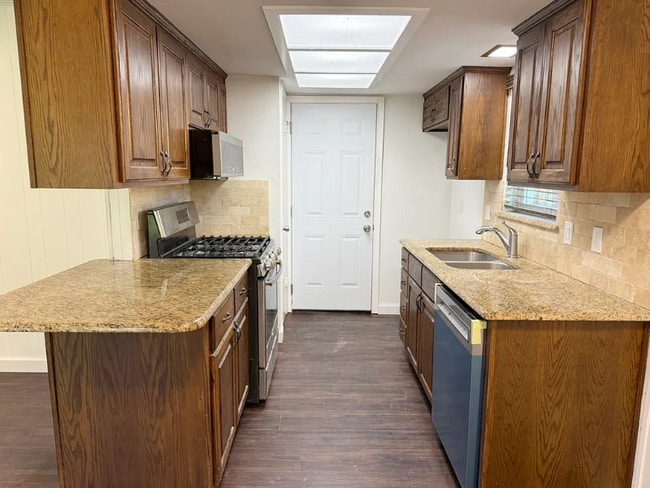 Photo - 4025 Tynes Dr