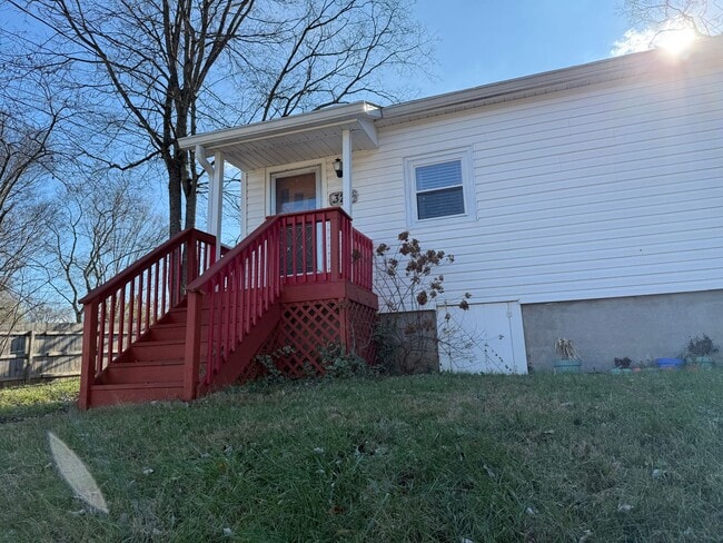 Photo - 320 Carter Ave