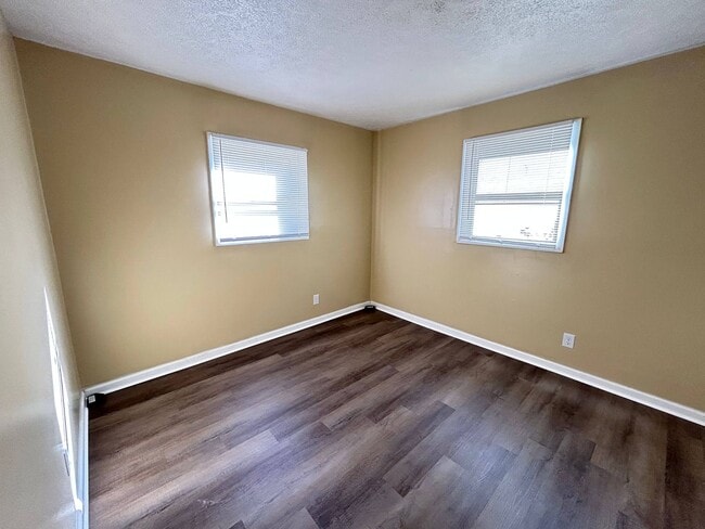 Photo - Update Single Family in Dayton!