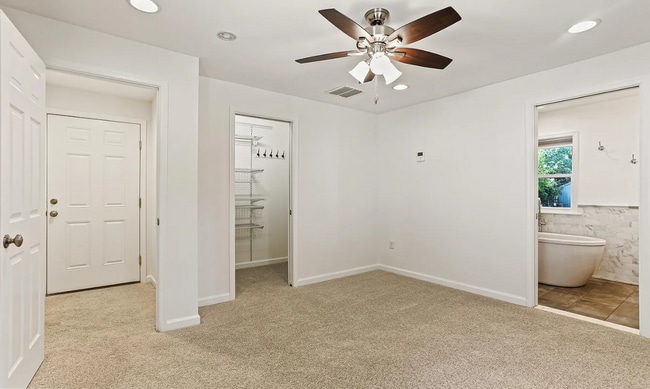 Photo - 3194 St Johns Ln