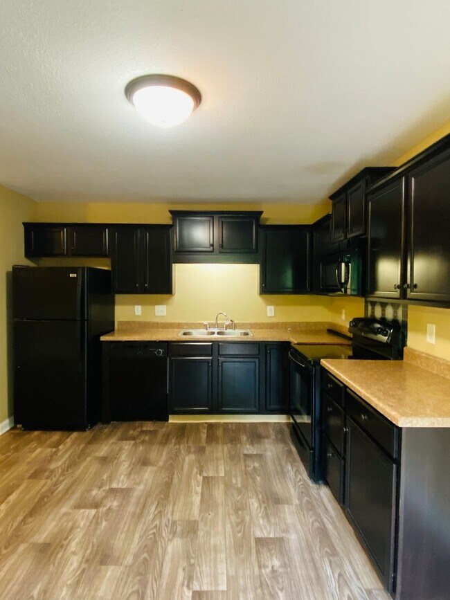 Photo - Townhome for Rent with Garage!