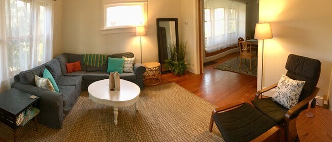 Photo - 4707 N Congress Ave Unit C - Cozy