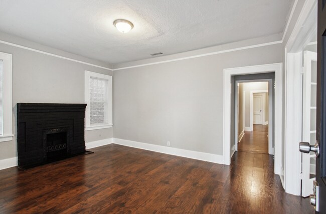 Photo - 1203 E 38th St Unit House
