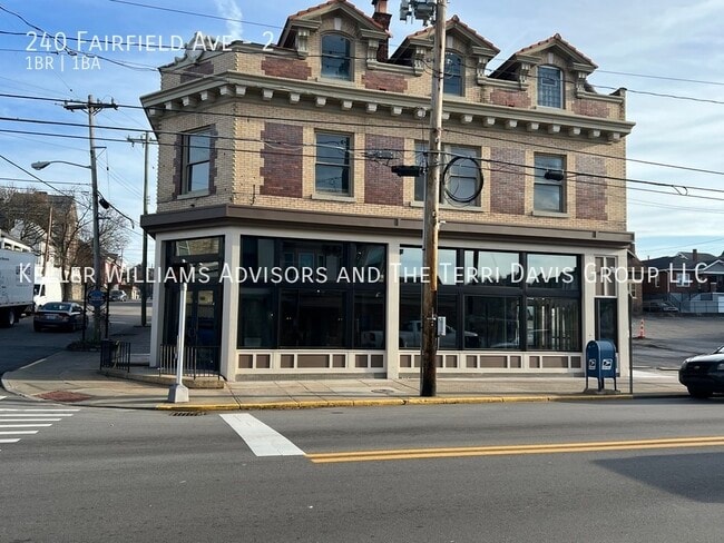 Building Photo - 240 Fairfield Ave Unit 2 Rental