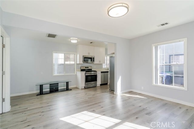 Photo - 301 E Alameda Ave