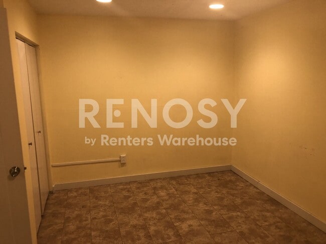 Photo - Available July 1st - 1 Bed/1 Bath Triplex in Prior Lake