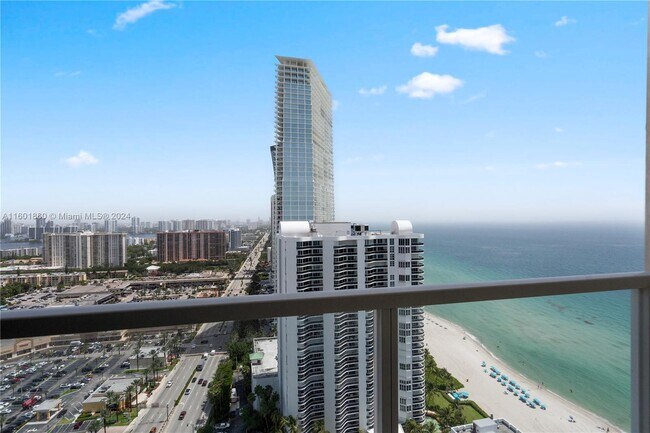 Photo - 16699 Collins Ave Unidad 3106