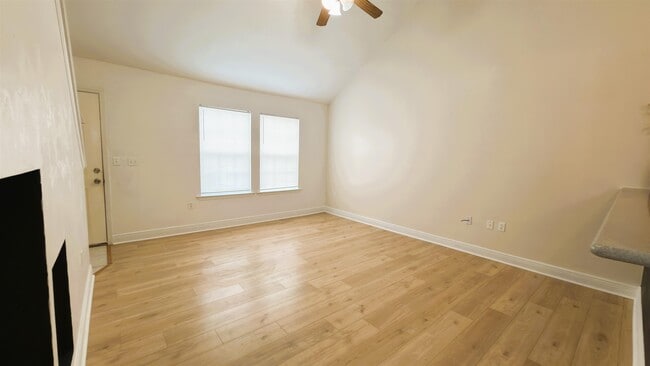 Photo - 3189 Sawtooth Dr