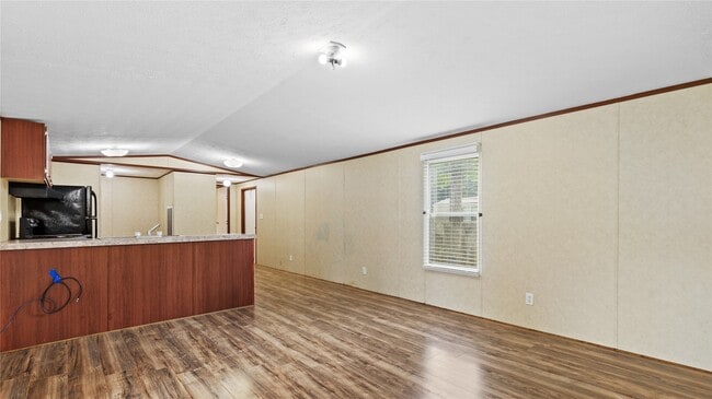 Photo - 91 Maple Ln