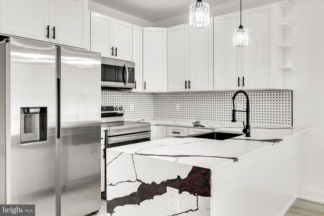 Building Photo - 2054 N 2nd St