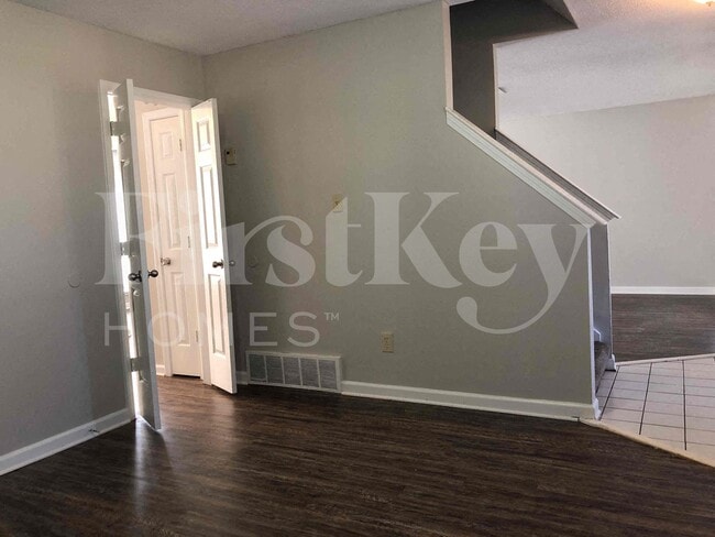 Photo - 3770 Richbrook Dr