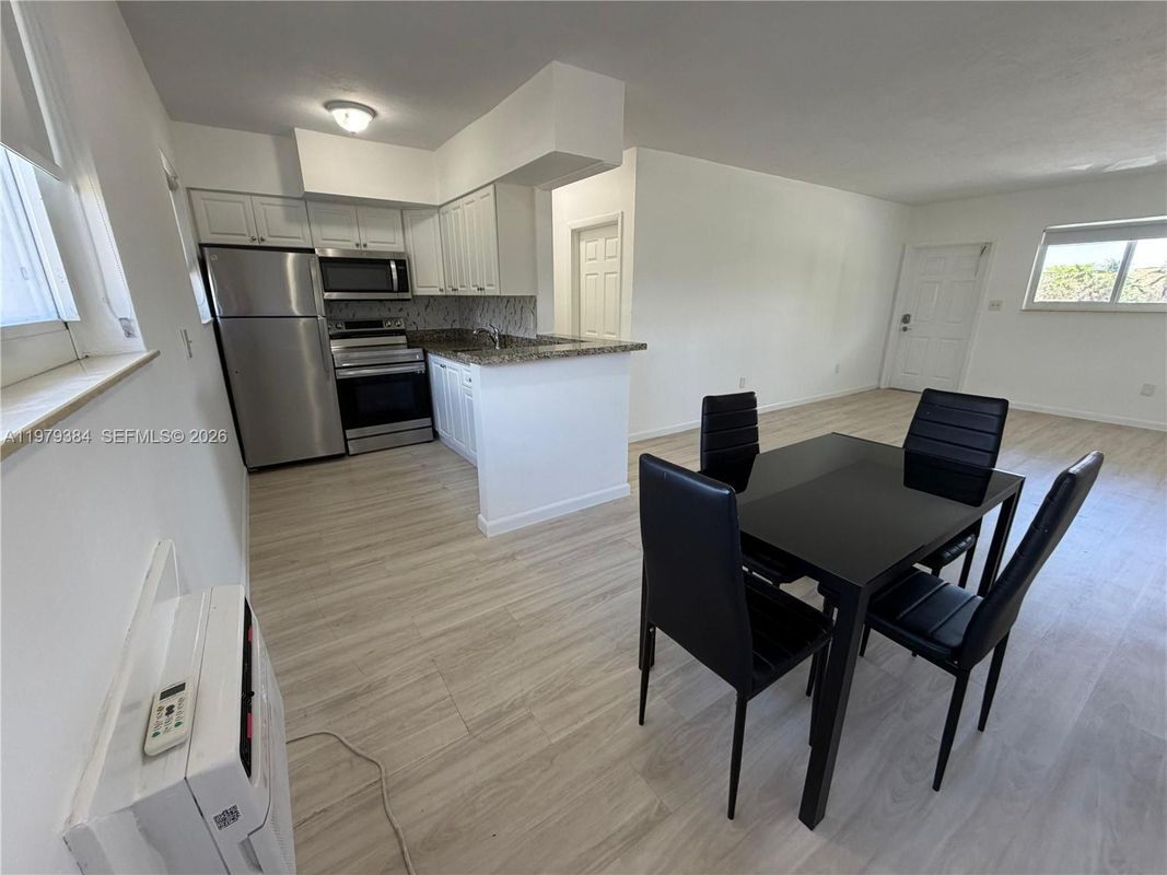 Photo - 12101 Griffing Blvd