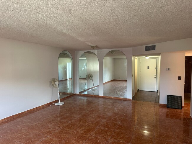 Photo - 2 Bedroom Condo in Lauderhill - Castle Apartments - Building 16 55+