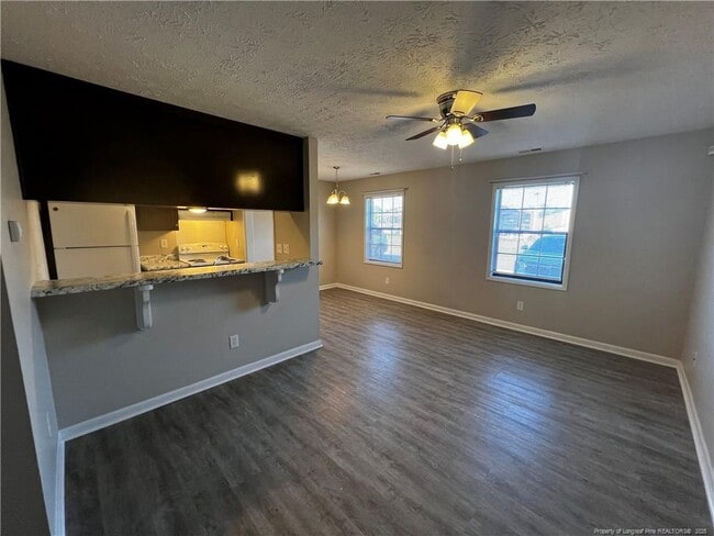 Building Photo - 1429 Ireland Dr Rental