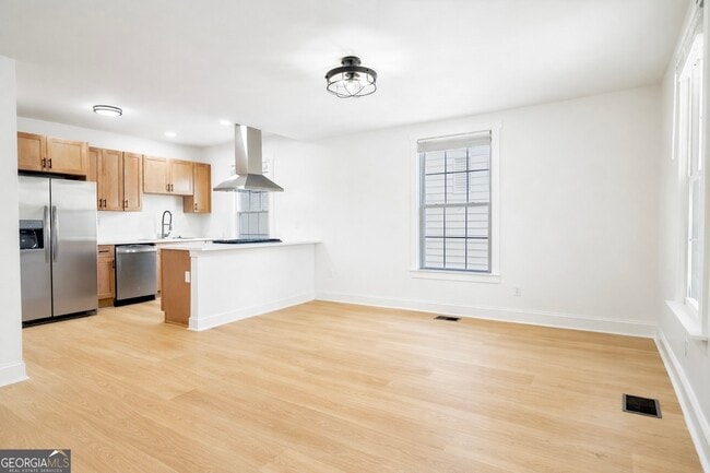 Photo - 1039 Astor Ave SW