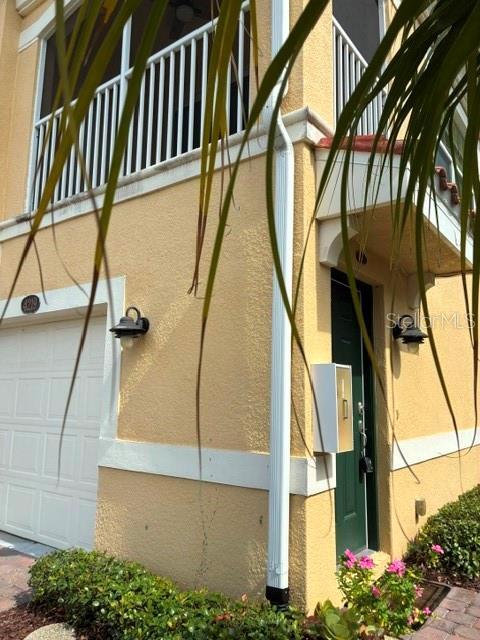 4219 Frontier Ln Unit 105